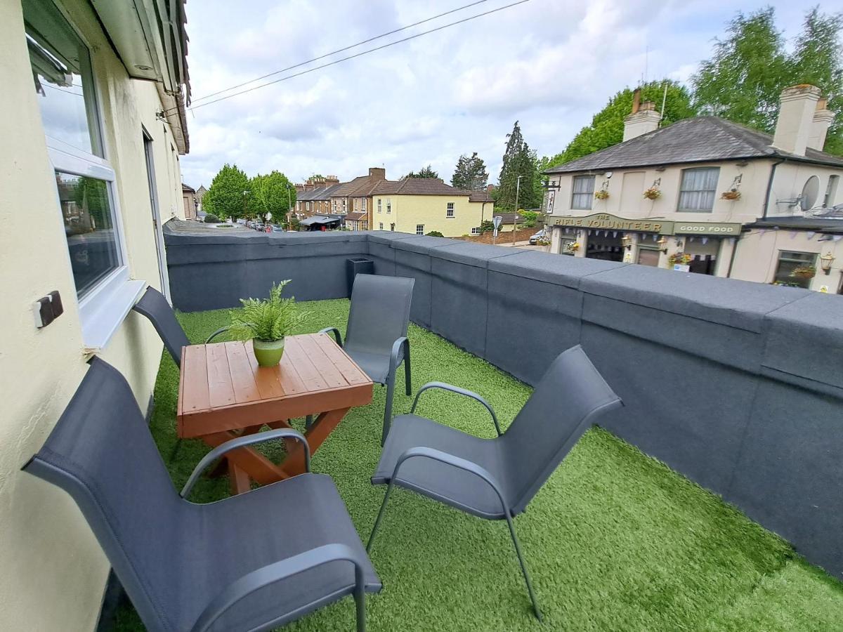 Bright 3 Bed Apartment With Terrace, Free Parking On Premises Watford  Eksteriør billede